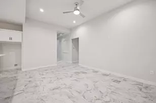 2716 E 12th St, Fort Worth, TX 76111 - Photo 6