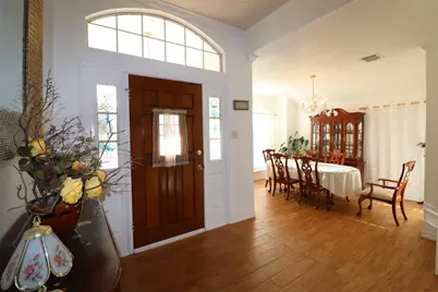 2117 Larkspur Drive, Carrollton, TX 75010 - Photo 2