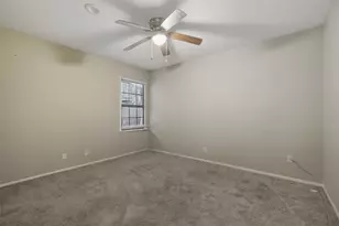 6008 Grayson St, Fort Worth, TX 76119 - Photo 10