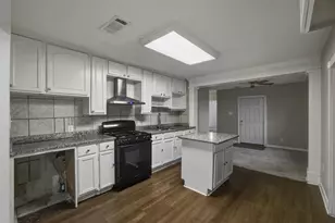 6008 Grayson St, Fort Worth, TX 76119 - Photo 16