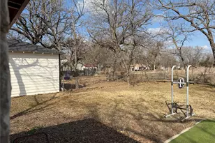 819 Paddock St, Stephenville, TX 76401 - Photo 18