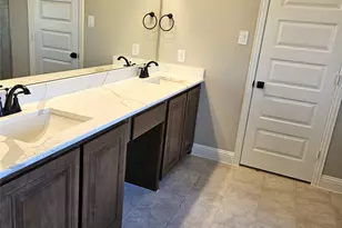 11700 Blackfoot Ct, Godley, TX 76044 - Photo 16