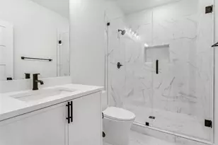 623 Parkview Ave, Dallas, TX 75223 - Photo 32