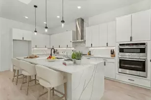 623 Parkview Ave, Dallas, TX 75223 - Photo 8