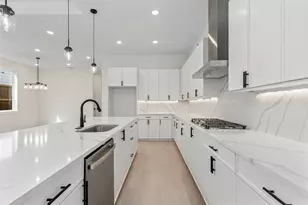 623 Parkview Ave, Dallas, TX 75223 - Photo 14