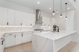 623 Parkview Ave, Dallas, TX 75223 - Photo 16