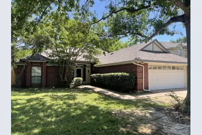 6109 Kingswood Drive, Arlington, TX 76001 - Photo 1