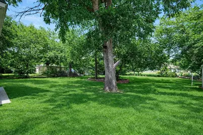 809 SW 5th Avenue, Mineral Wells, TX 76067 - Photo 16