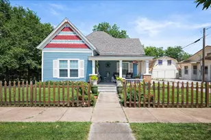 809 SW 5th Ave, Mineral Wells, TX 76067 - Photo 1