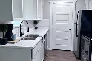 5813 Lake Hubbard Pkwy, Garland, TX 75043 - Photo 2