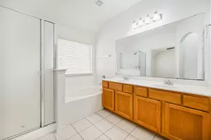 13575 Valley Mills Dr, Frisco, TX 75033 - Photo 10