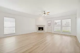 13575 Valley Mills Dr, Frisco, TX 75033 - Photo 4