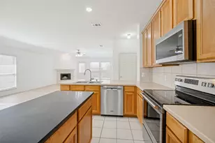 13575 Valley Mills Dr, Frisco, TX 75033 - Photo 6