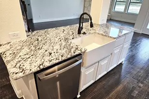 11704 Blackfoot Ct, Godley, TX 76044 - Photo 8