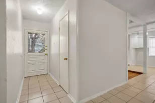 1833 Mill Pond Rd, Garland, TX 75044 - Photo 8