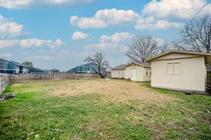 1833 Mill Pond Rd, Garland, TX 75044 - Photo 6