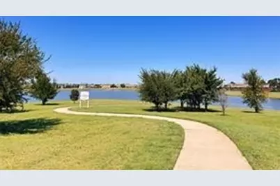 1004 Longhorn Drive, Aubrey, TX 76227 - Photo 32