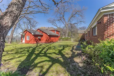 220 N Holly, Sherman, TX 75092 - Photo 40