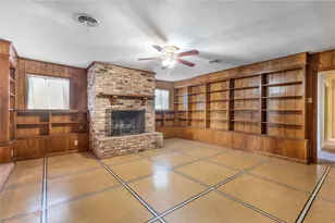 220 N Holly, Sherman, TX 75092 - Photo 14