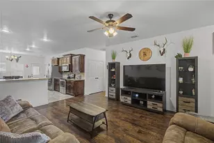 208 Lovers Path Dr, Springtown, TX 76082 - Photo 8