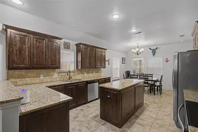 208 Lovers Path Drive, Springtown, TX 76082 - Photo 6