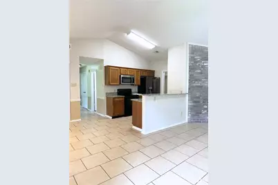 6720 Crestmont Court, Fort Worth, TX 76133 - Photo 10