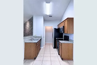 6720 Crestmont Court, Fort Worth, TX 76133 - Photo 8