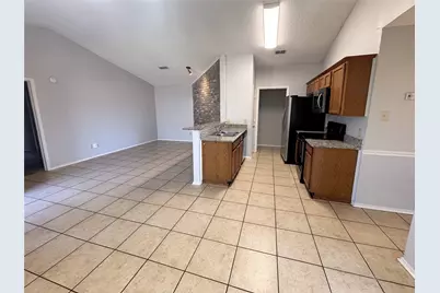 6720 Crestmont Court, Fort Worth, TX 76133 - Photo 12