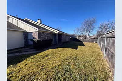 6720 Crestmont Court, Fort Worth, TX 76133 - Photo 6