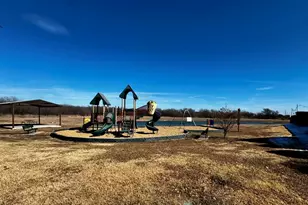 268 Spring Hollow Dr, Saginaw, TX 76131 - Photo 2