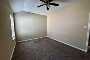 268 Spring Hollow Dr, Saginaw, TX 76131 - Photo 20