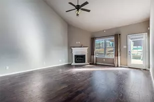 8052 Vista Hill Ln, Dallas, TX 75249 - Photo 6