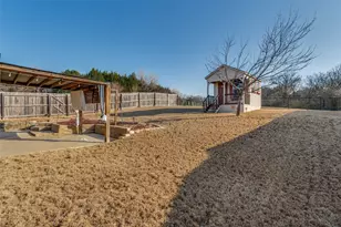 8052 Vista Hill Ln, Dallas, TX 75249 - Photo 34