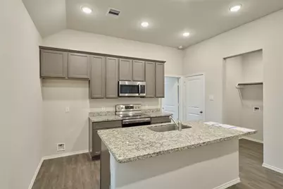 9992 Calendar Street, Willis, TX 77318 - Photo 4