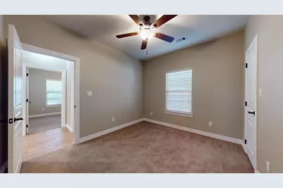 929 S Montgomery Street, Sherman, TX 75090 - Photo 12