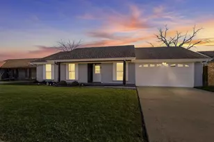 2828 Elk Grove Rd, Carrollton, TX 75007 - Photo 2