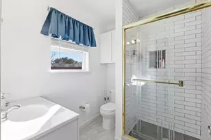 2828 Elk Grove Rd, Carrollton, TX 75007 - Photo 24