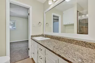 225 W Texas St, Sherman, TX 75092 - Photo 14