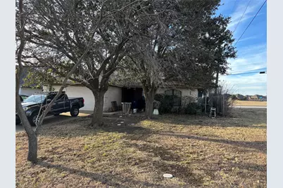 509 Brookside Court, Burleson, TX 76028 - Photo 2