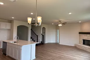 1113 Trinity Dr, Springtown, TX 76082 - Photo 4