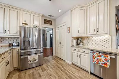 1924 Victoria Circle, McKinney, TX 75072 - Photo 8
