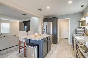 1717 Willow Way, Bedford, TX 76022 - Photo 14