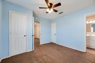 928 W Willow St, Sanger, TX 76266 - Photo 12