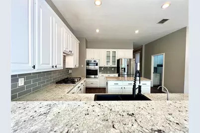 615 Fallbrook Drive, Flower Mound, TX 75028 - Photo 14