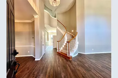 615 Fallbrook Drive, Flower Mound, TX 75028 - Photo 2