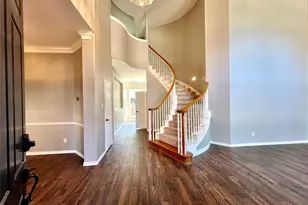 615 Fallbrook Dr, Flower Mound, TX 75028 - Photo 2