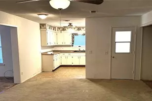 212 College St, Roxton, TX 75477 - Photo 4