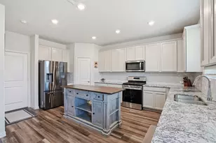 1620 Berry Rdg Trl, Aubrey, TX 76227 - Photo 4