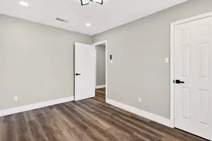 6106 Maple Leaf Dr, Arlington, TX 76017 - Photo 28