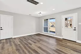 6106 Maple Leaf Dr, Arlington, TX 76017 - Photo 4